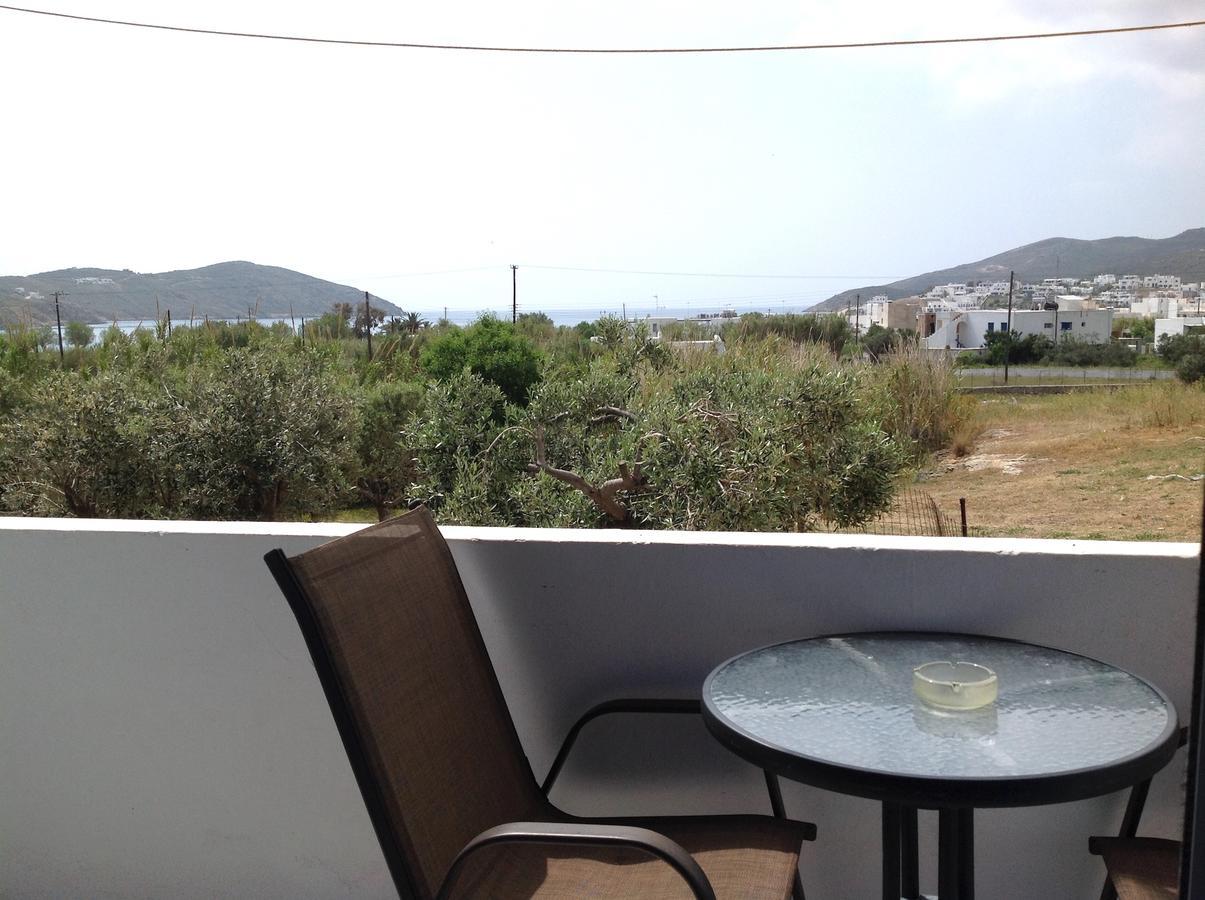 Eleftheria Rooms Livadi  Bagian luar foto